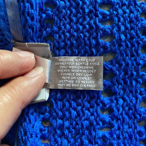 BUY 2 ITEMS & GET 1 FREE: Chico’s Travelers Blue Knit Fringe Cardigan Sz 12 - Picture 7 of 8